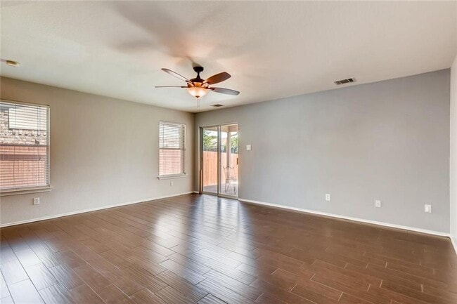 Building Photo - 1025 Stacia's Way