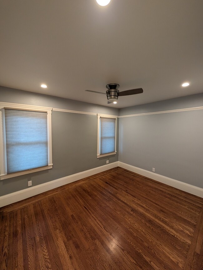 Building Photo - 6688 Estates Dr