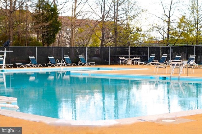 Building Photo - 6443 McCoy Rd