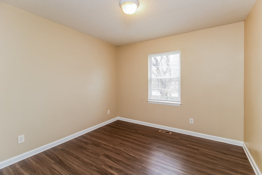 Building Photo - 2105 Brightwood School Rd