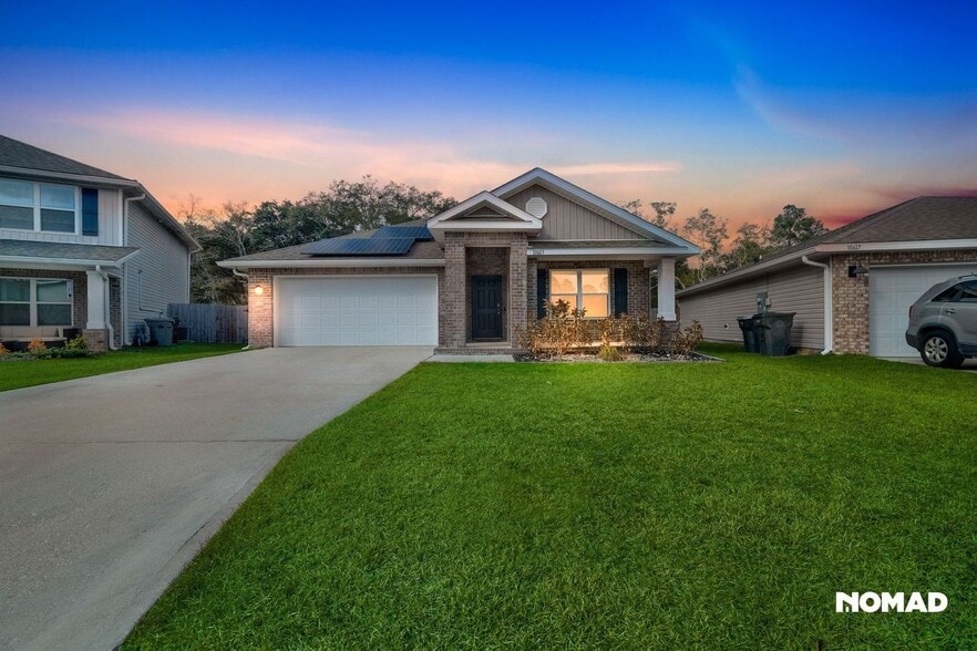 Primary Photo - 10613 Queens Gate Cir