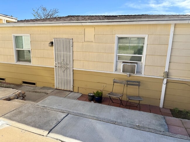 Building Photo - 7102 Mohawk St