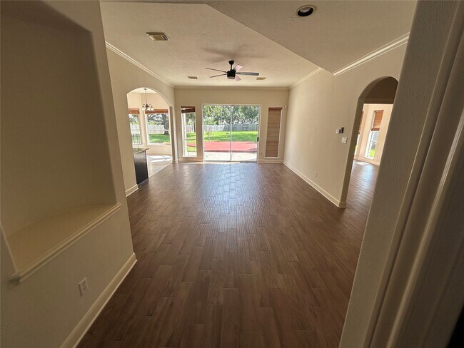 Building Photo - 8230 Falling Water Ct