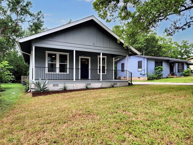 Building Photo - 5501 Downs Dr