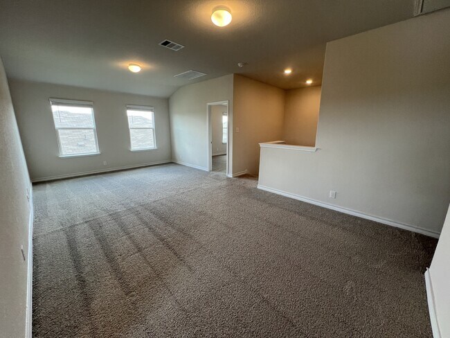 Building Photo - 317 Denison Dm