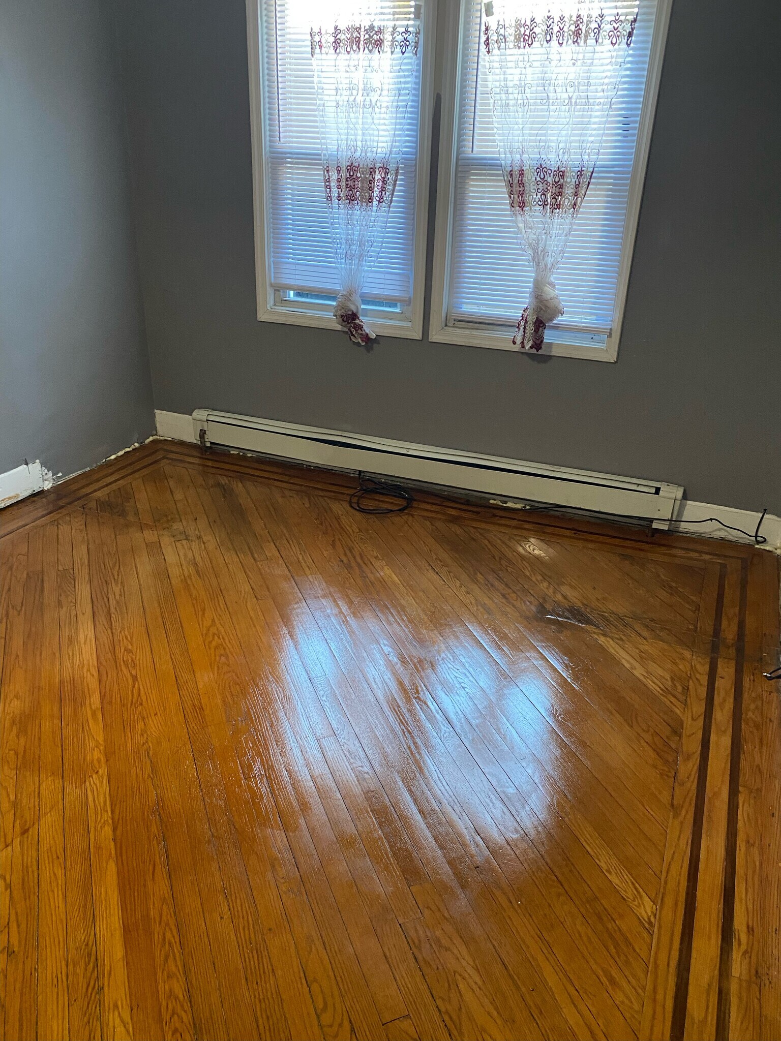 Building Photo - 421 Halsted St