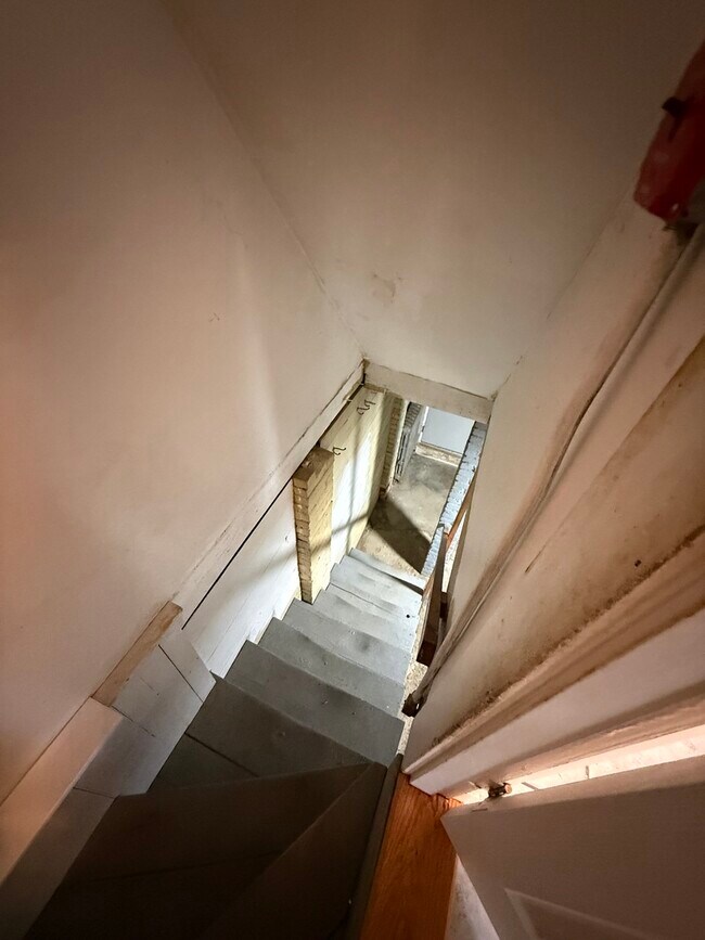 Building Photo - 11 Rockland St