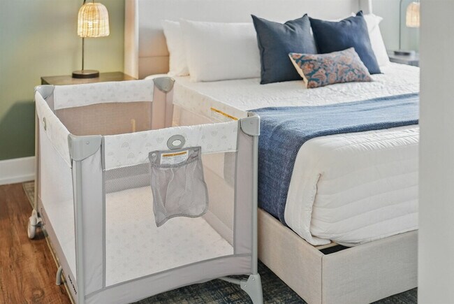 Building Photo - 400 Walnut St