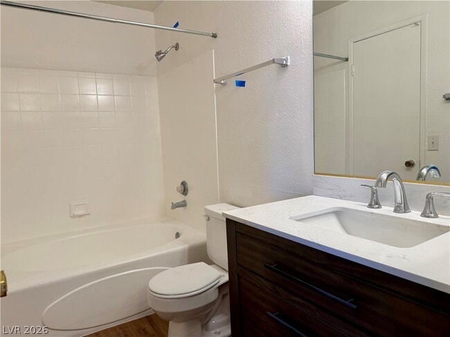 Building Photo - 3151 N Soaring Gulls Dr
