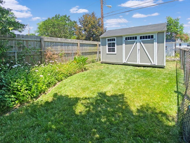 Building Photo - Cozy 3-Bedroom Cape Cod in Prime Three Cho...