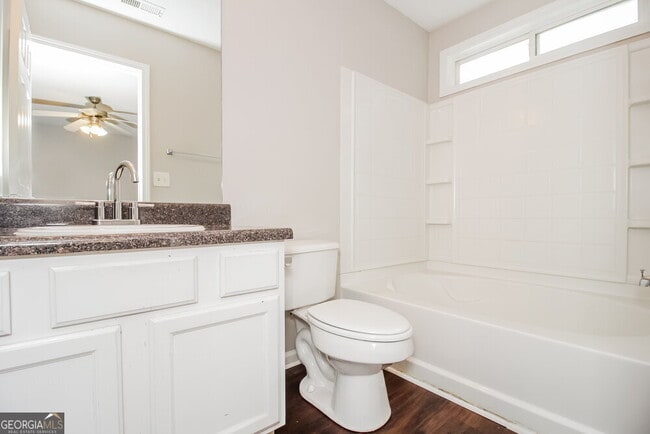 Building Photo - 413 Rosemont Ct