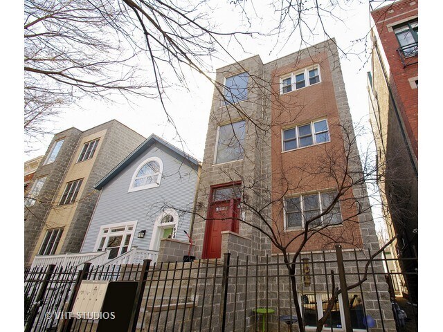 Building Photo - 1628 N Bell Ave