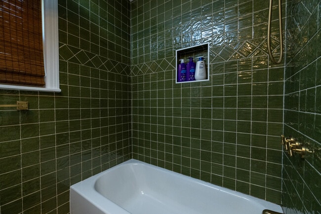 Building Photo - 10814 Stallcup Dr