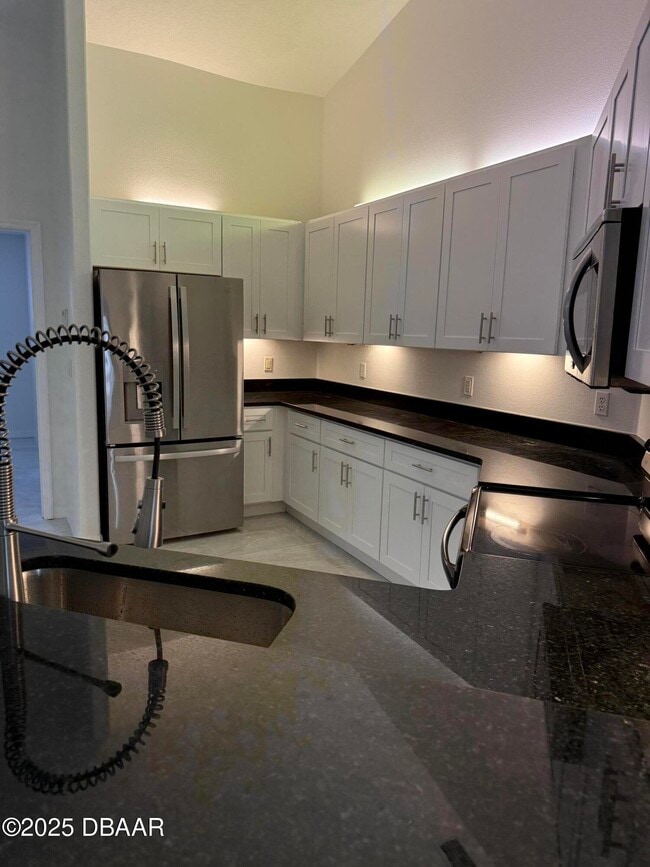 Building Photo - 3727 Sunrise Oaks Dr