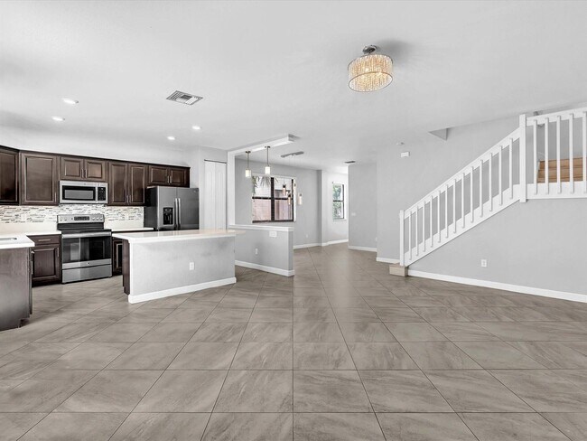 Building Photo - 12956 Anthorne Ln