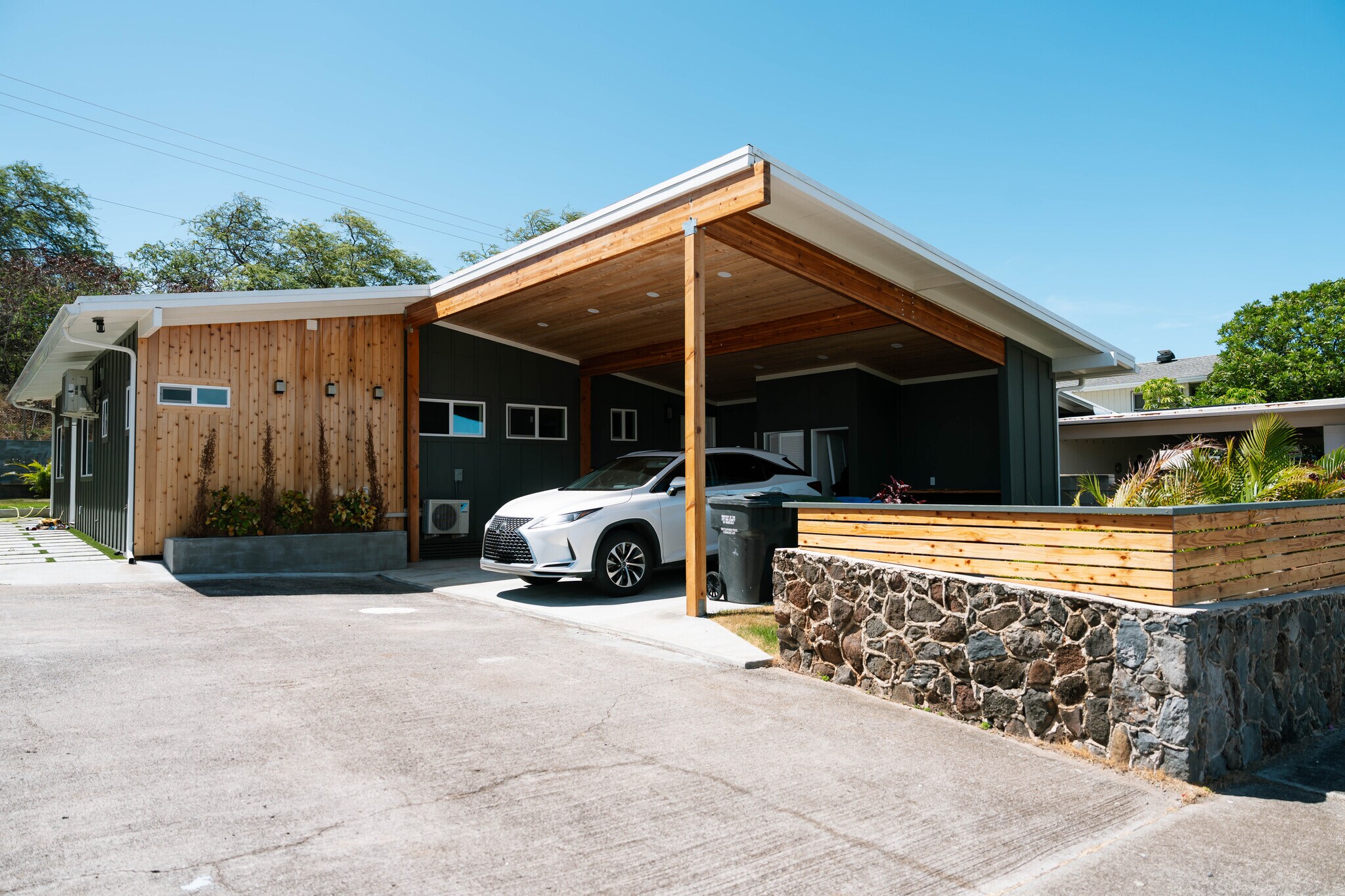 Building Photo - 532 Kekupua St
