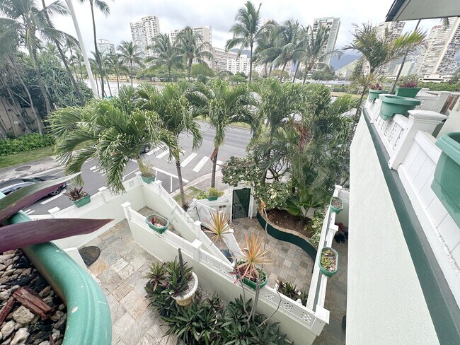Building Photo - 2153 Ala Wai Blvd