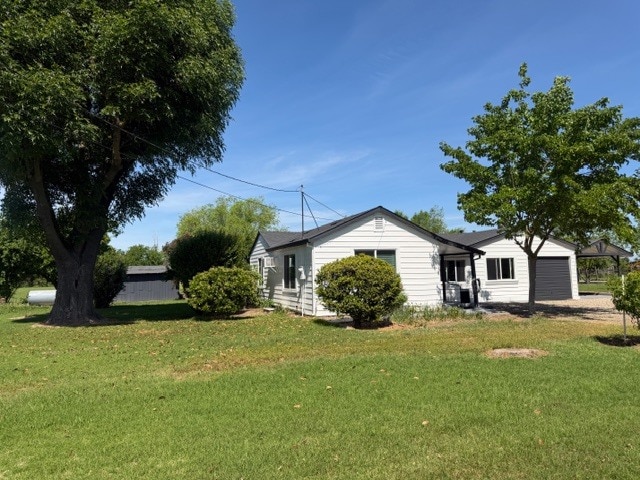 Building Photo - 10861 Live Oak Rd