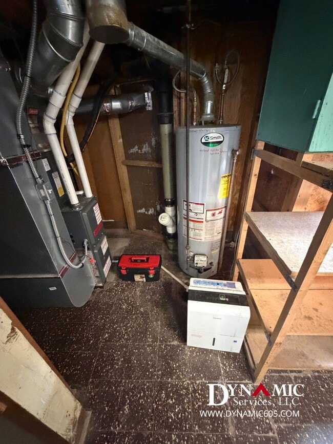 Building Photo - Updated 4+ Bedroom, 2 Bathroom House By Augustana University