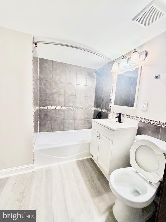 Building Photo - 4120 14th St NW