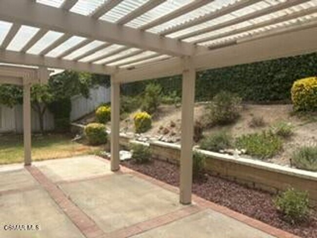 Building Photo - 3855 Lost Springs Dr