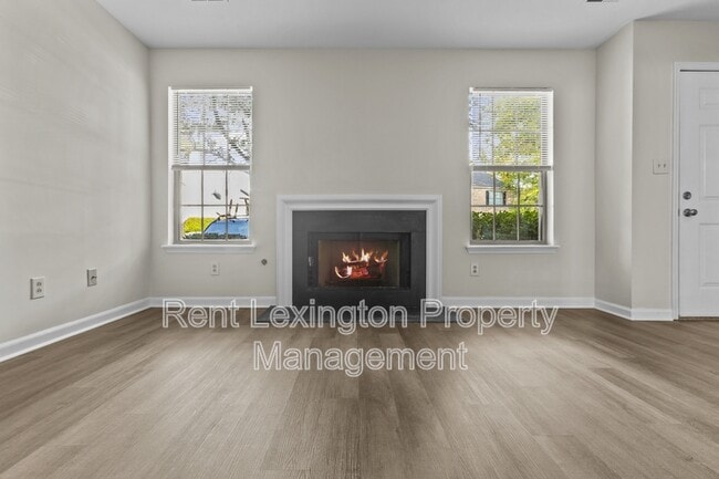 Building Photo - 3175 Kirklevington Dr