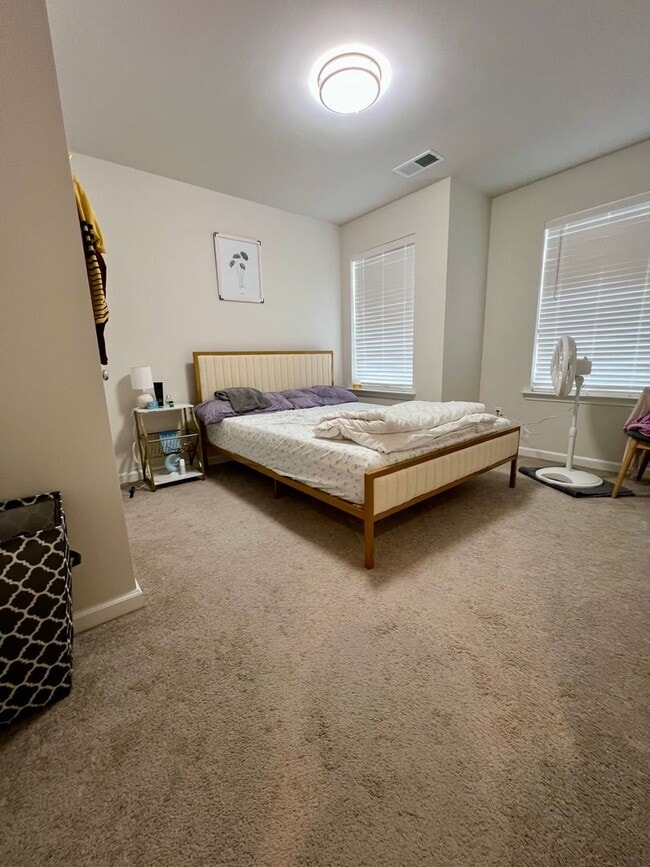Building Photo - Stunning 4-Bed Townhome in Quakertown! Ava...