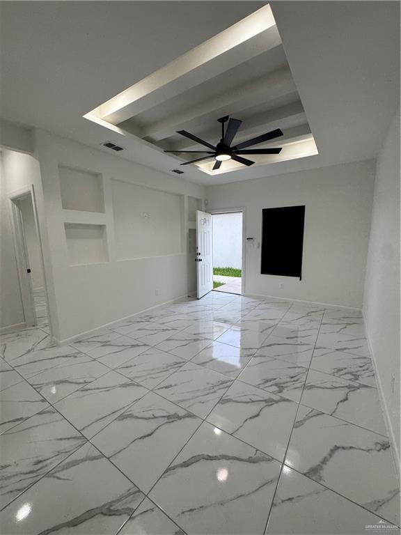 Building Photo - 15 Valle Vista St