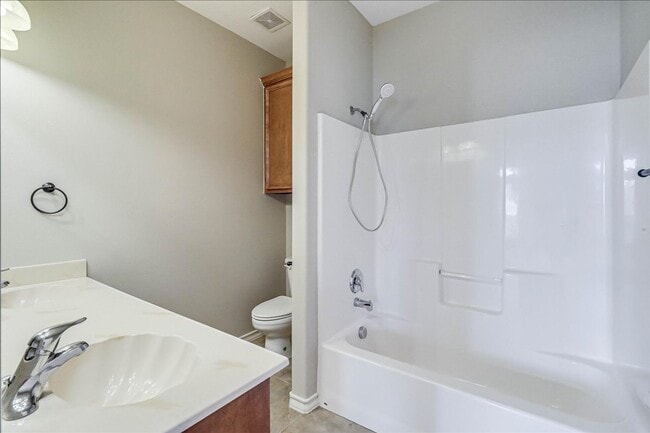 Building Photo - 5810 Aava Dr