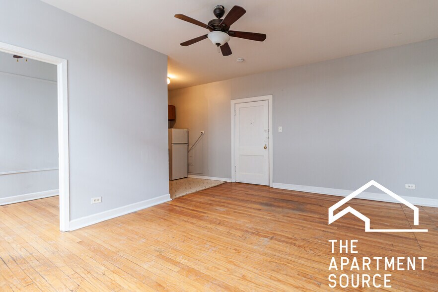 Building Photo - 1058 W George St