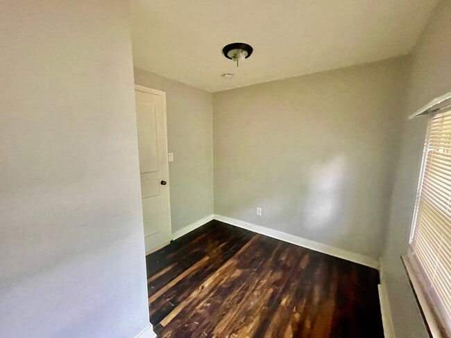 Building Photo - 5705 Hilltop Ave