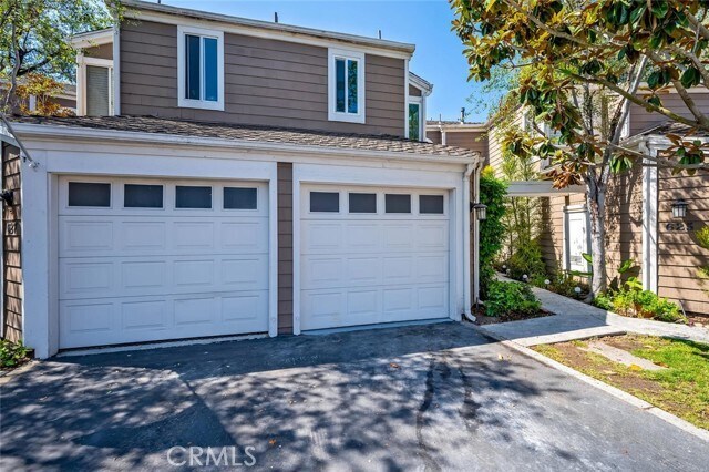 Building Photo - 626 San Nicholas Ct