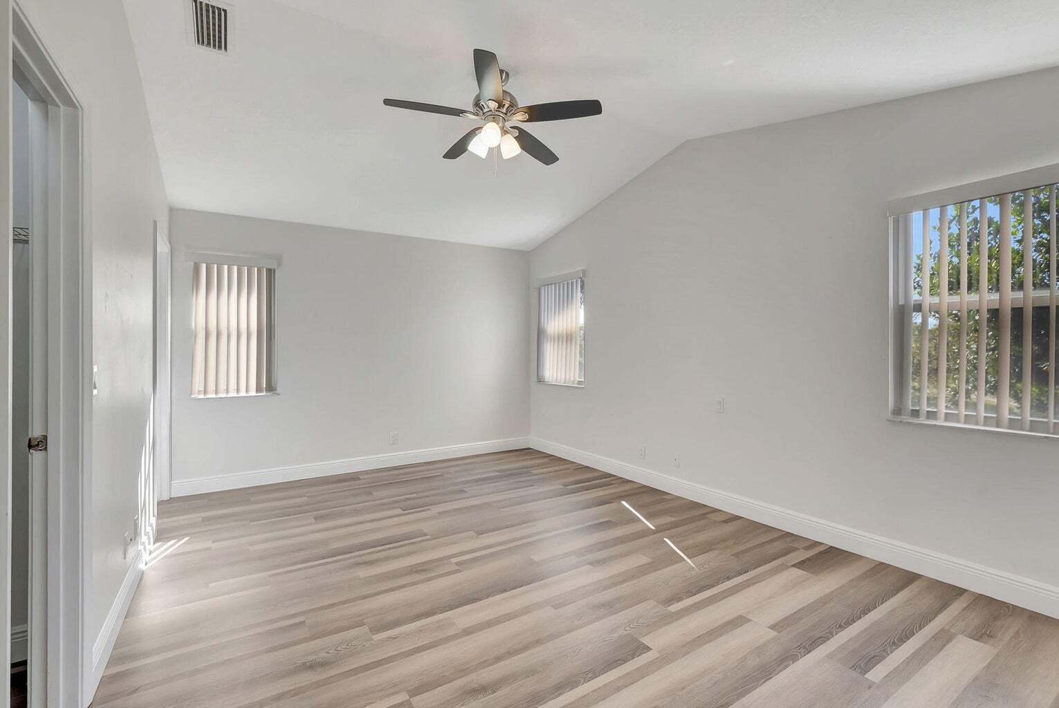 Building Photo - 11420 Coral Bay Dr