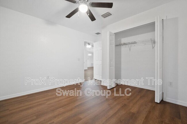 Building Photo - 25 Inconnu Dr