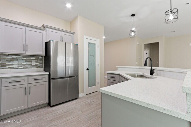 Building Photo - 9853 La Morenita Cir