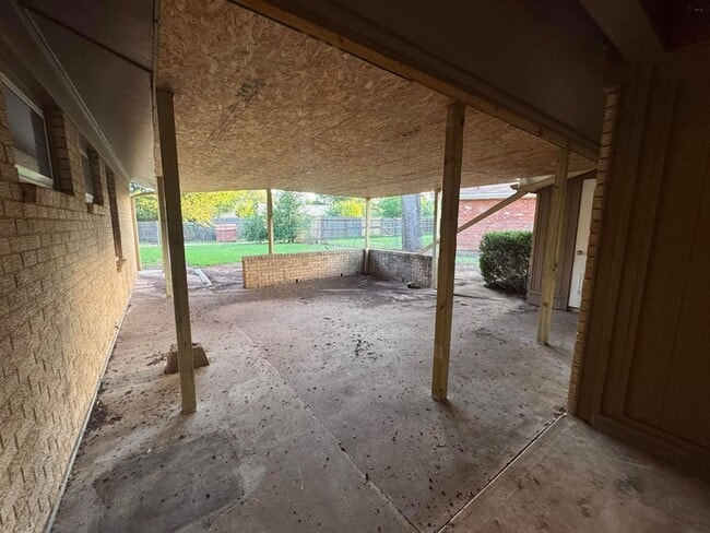 Building Photo - 4801 Pawnee Pathway