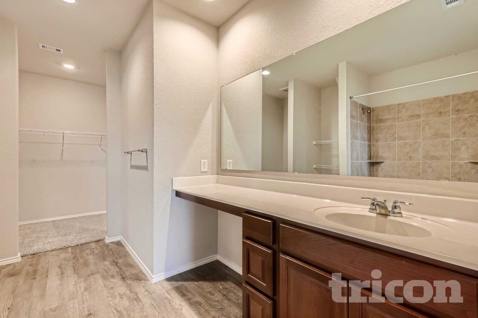 Building Photo - 13043 Heathers Elm