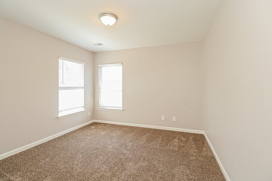Building Photo - 1715 Crabapple Tree Ln