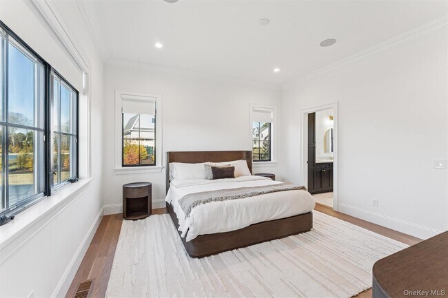 Building Photo - 3 Margareta Ct