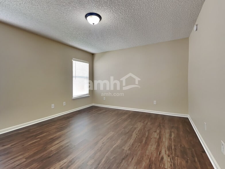 Building Photo - 1532 Backwater Drive