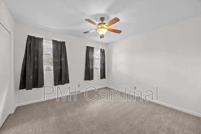 Building Photo - 2616 Redbud Dr