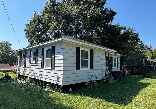 Building Photo - Coming Soon! Three Bedroom House with Large Yard
