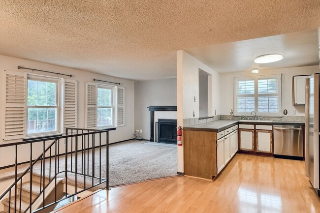 Building Photo - 8488 Prairie Clover Way