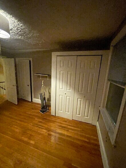 Building Photo - 6 Saint Gregory St