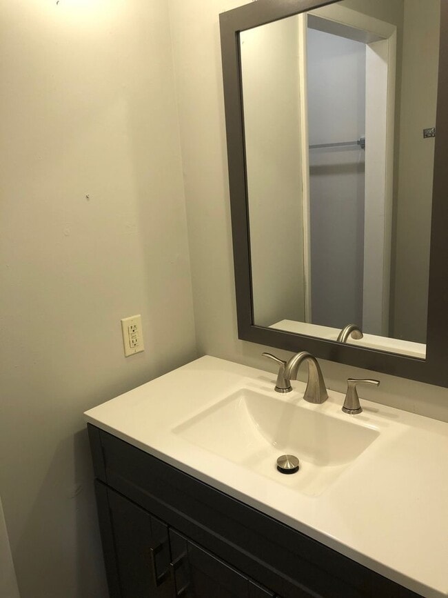 Building Photo - Remodeled 4 Bedroom House! MUST SEE!