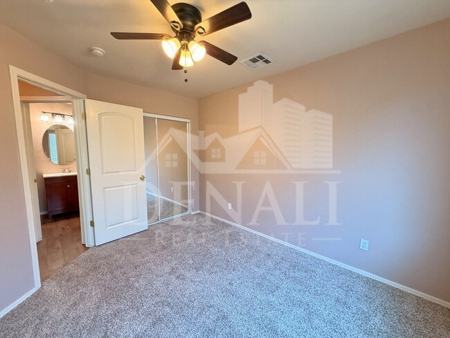 Building Photo - 4272 E Jasper Dr