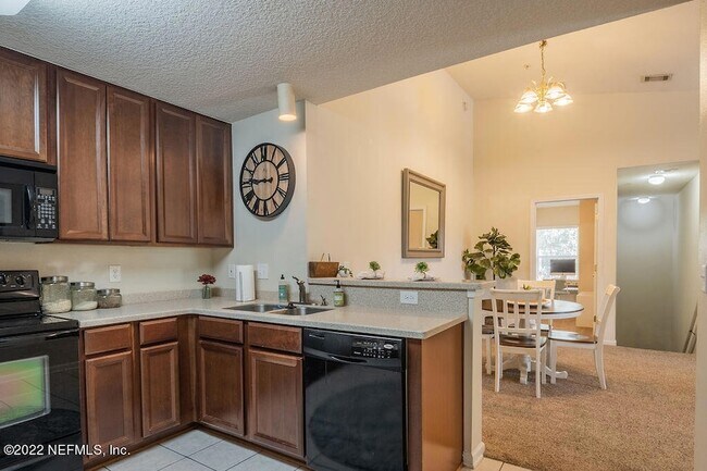 Building Photo - 13808 Herons Landing Way