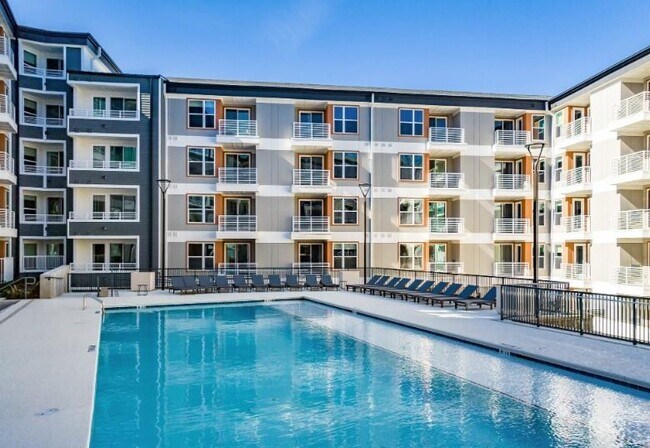 Building Photo - 750 Avondale Creek Dr.