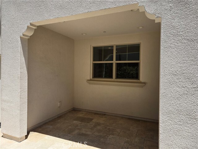 Building Photo - 93 Henson