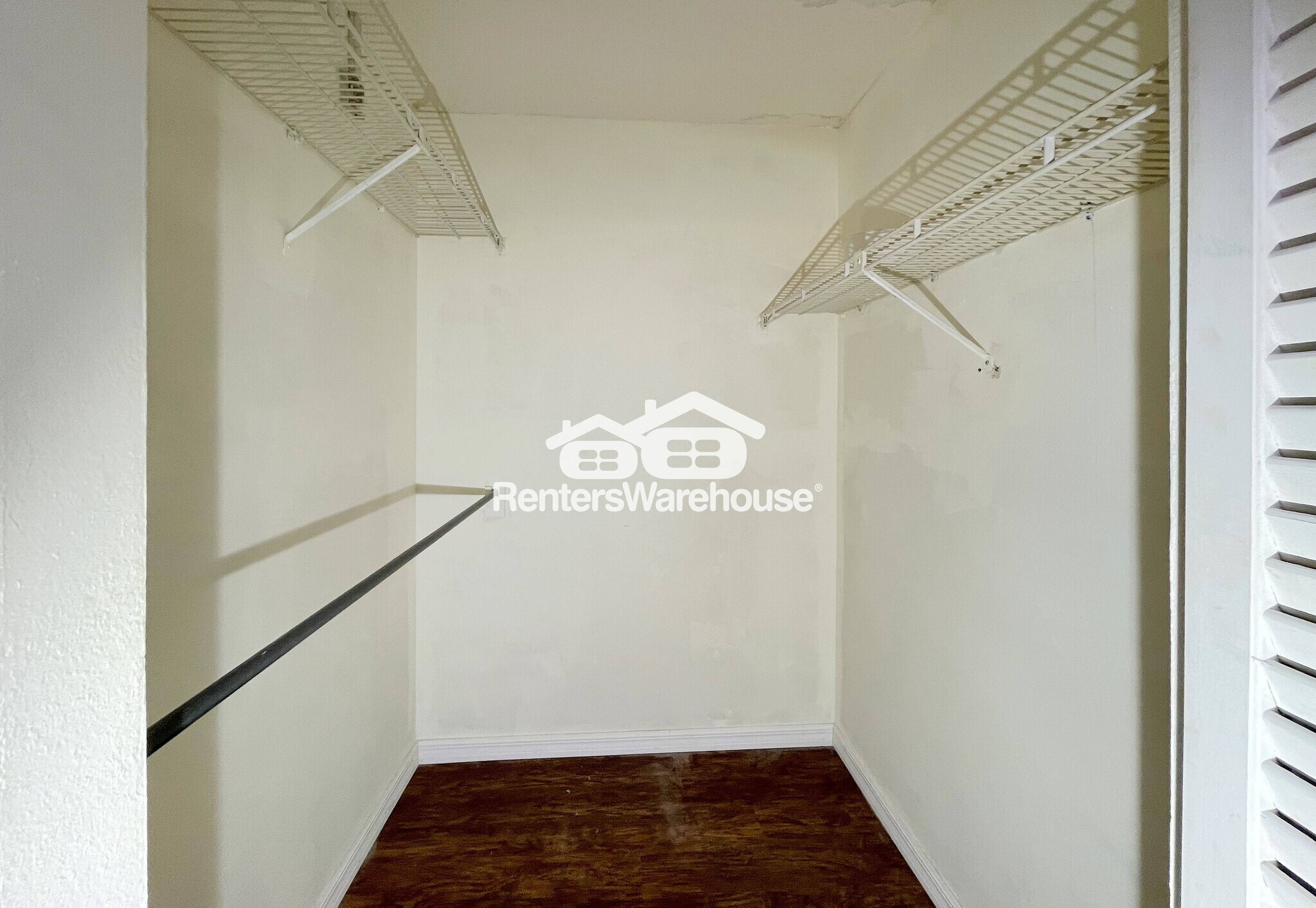 Building Photo - 11241 Dollar Lake Dr